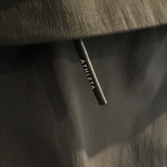 ATHLETA BLACK SOJOURN WINDBREAKER - Picture 6 of 12